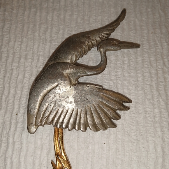 Vintage hand wrought pewter bird brooch by designer Shields - Picture 3 of 4